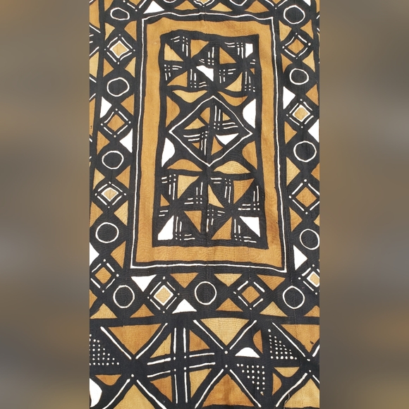 Geometric Patterned Throw Blanket - Picture 3 of 3